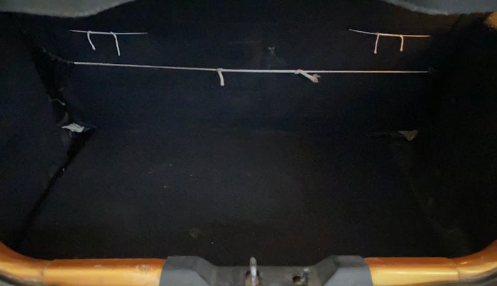 2017 Tata Tiago XZA PETROL, Petrol, Automatic, 67,674 km, Boot Inside