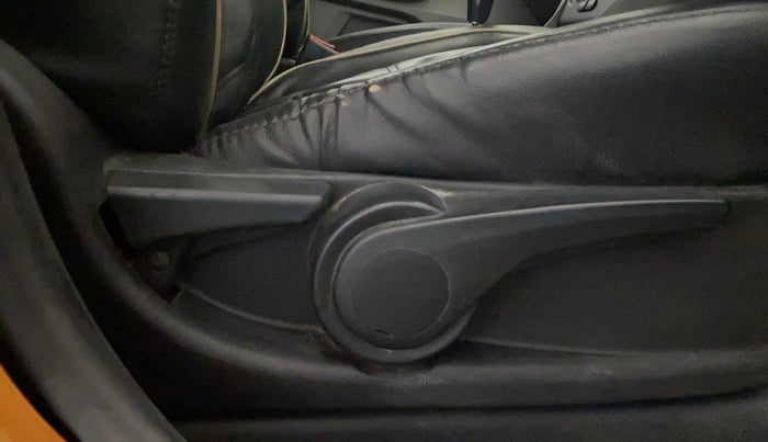 2017 Tata Tiago XZA PETROL, Petrol, Automatic, 67,674 km, Driver Side Adjustment Panel