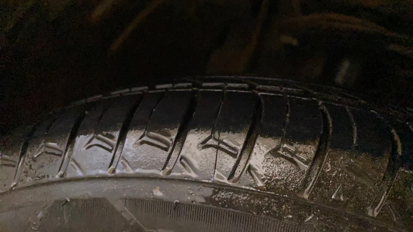 2017 Tata Tiago XZA PETROL, Petrol, Automatic, 67,674 km, Right Front Tyre Tread
