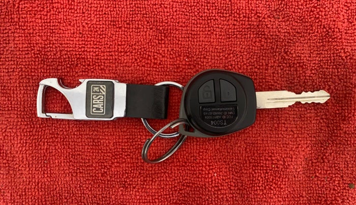 2013 Maruti Swift VXI, Petrol, Manual, 29,386 km, Key Close Up