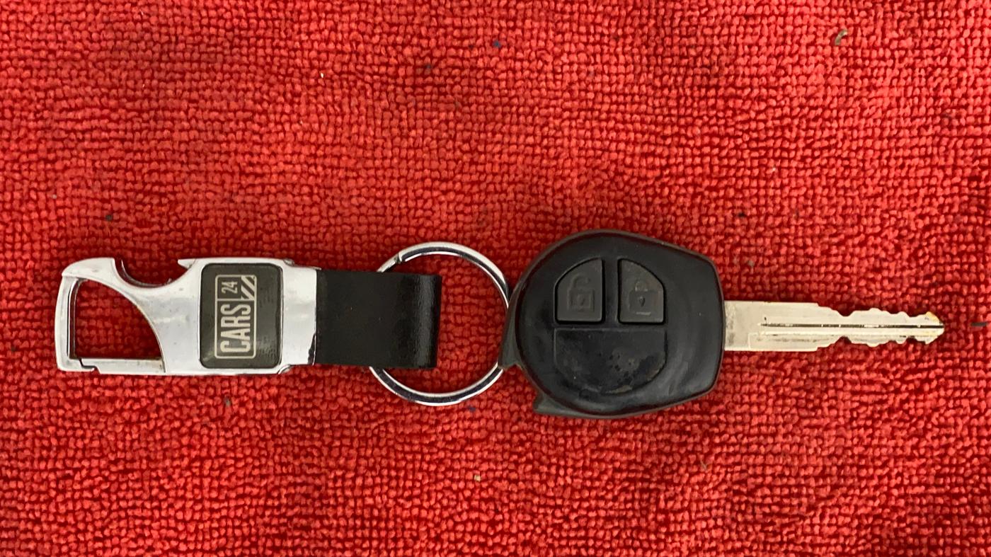 2010 Maruti Swift Dzire VXI, Petrol, Manual, 62,906 km, Key Close Up