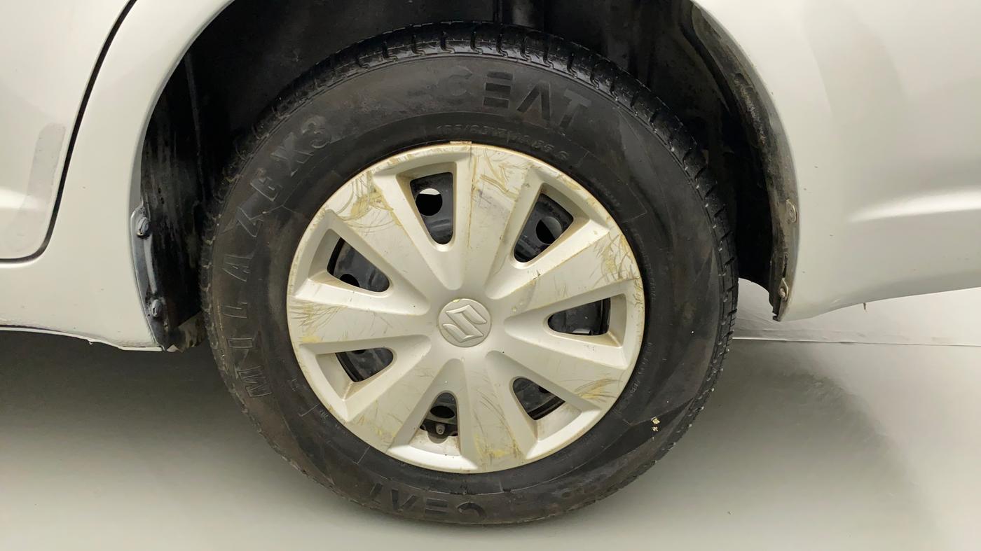 2010 Maruti Swift Dzire VXI, Petrol, Manual, 62,906 km, Left Rear Wheel