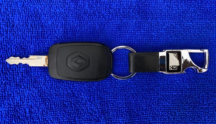 2018 Renault Kwid 1.0 RXT Opt, Petrol, Manual, 20,154 km, Key Close Up