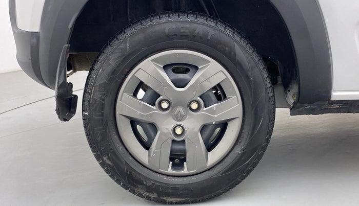 2018 Renault Kwid 1.0 RXT Opt, Petrol, Manual, 20,154 km, Right Rear Wheel