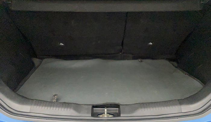 2017 Maruti IGNIS DELTA 1.2, Petrol, Manual, 30,176 km, Boot Inside