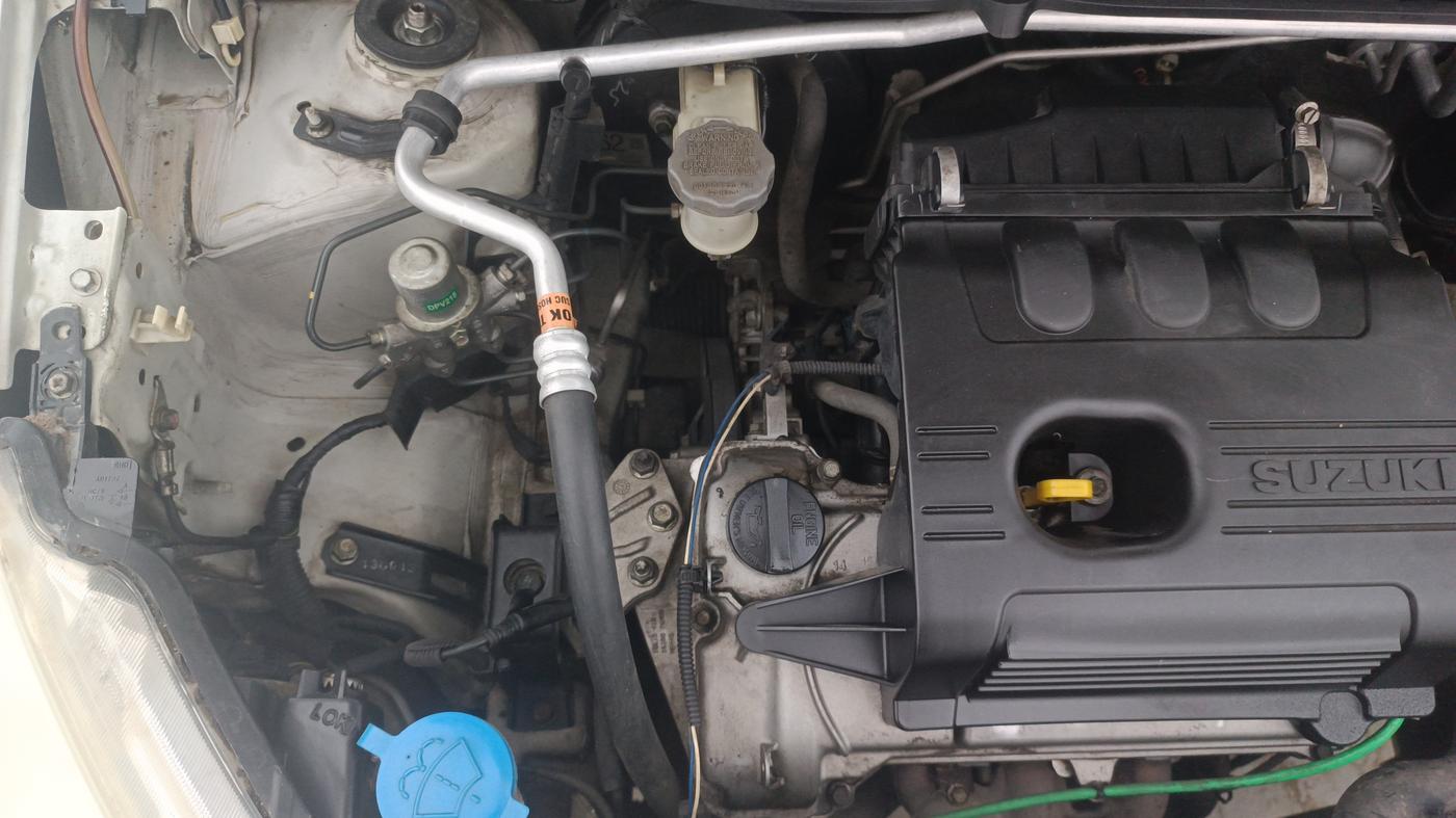 2015 Maruti Celerio VXI AMT, Petrol, Automatic, 1,08,145 km, Engine View - Right