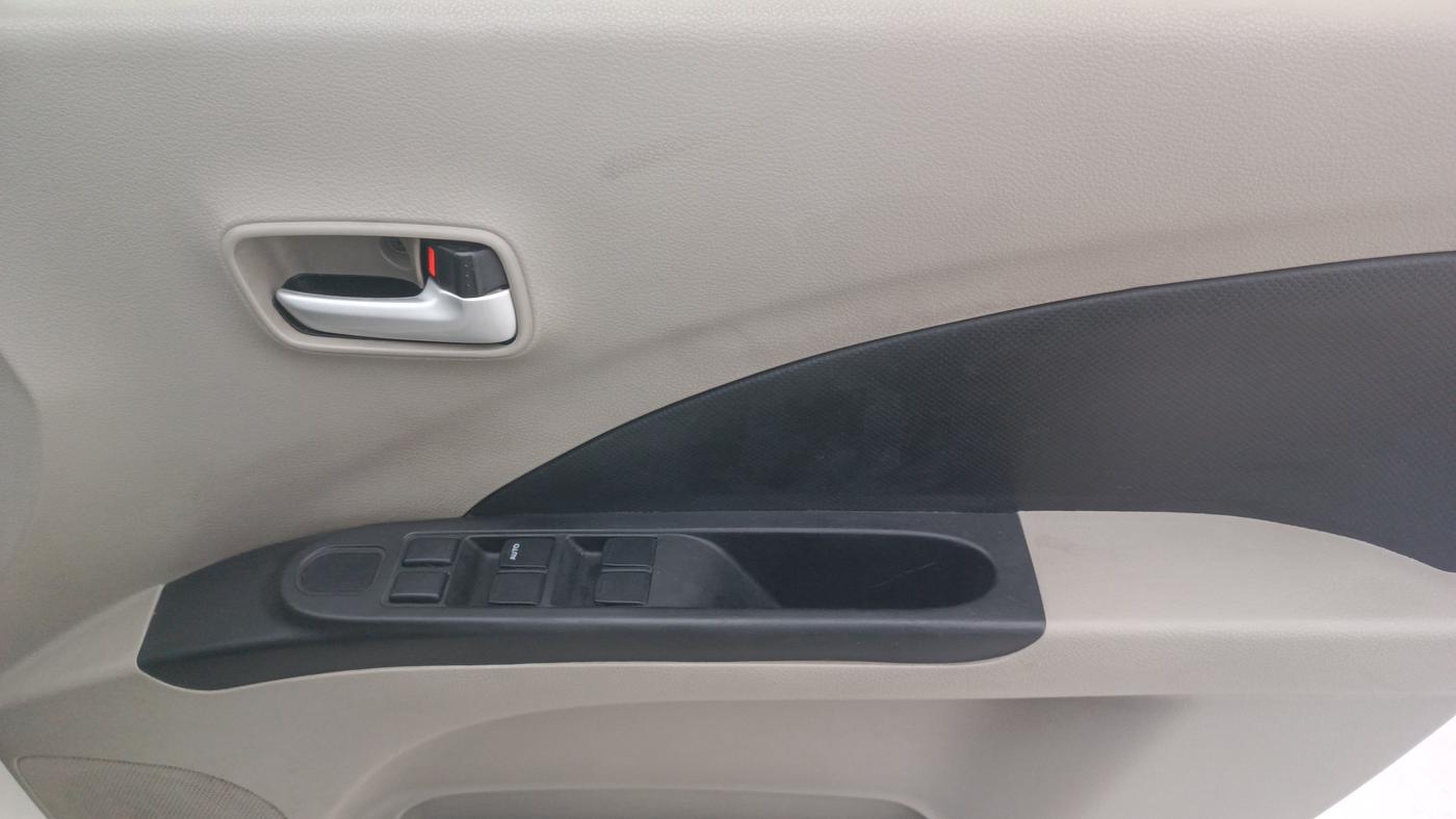 2015 Maruti Celerio VXI AMT, Petrol, Automatic, 1,08,145 km, Driver Side Door Panels Control