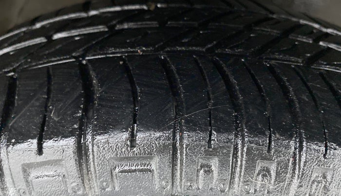 2012 Maruti Alto 800 LXI, Petrol, Manual, 15,445 km, Right Front Tyre Tread