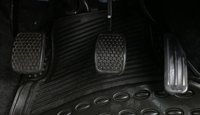 2012 Maruti Alto 800 LXI, Petrol, Manual, 15,445 km, Pedals