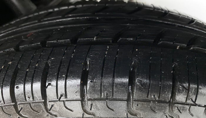 2012 Maruti Alto 800 LXI, Petrol, Manual, 15,445 km, Left Rear Tyre Tread