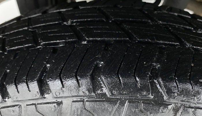2012 Maruti Alto 800 LXI, Petrol, Manual, 15,445 km, Right Rear Tyre Tread