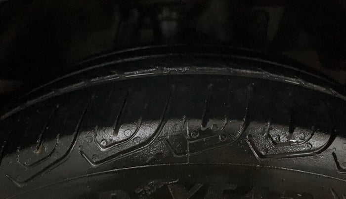 2015 Honda Jazz 1.2L I-VTEC V AT, Petrol, Automatic, 73,338 km, Right Front Tyre Tread