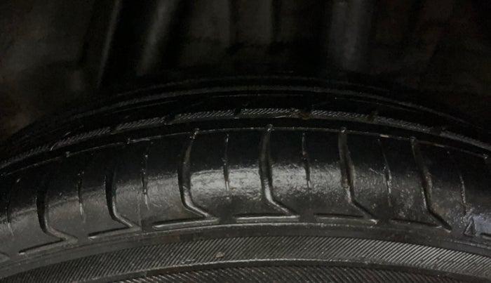 2015 Honda Jazz 1.2L I-VTEC V AT, Petrol, Automatic, 73,338 km, Left Rear Tyre Tread