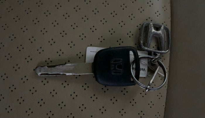 2015 Honda Jazz 1.2L I-VTEC V AT, Petrol, Automatic, 73,338 km, Key Close Up