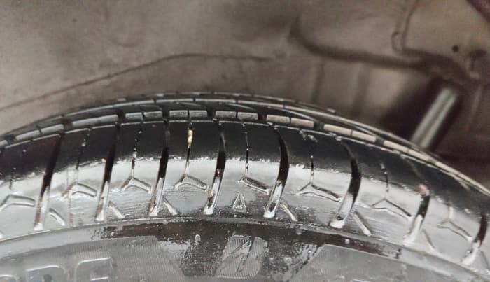 2015 Maruti Wagon R 1.0 VXI AMT, Petrol, Automatic, 95,278 km, Left Rear Tyre Tread