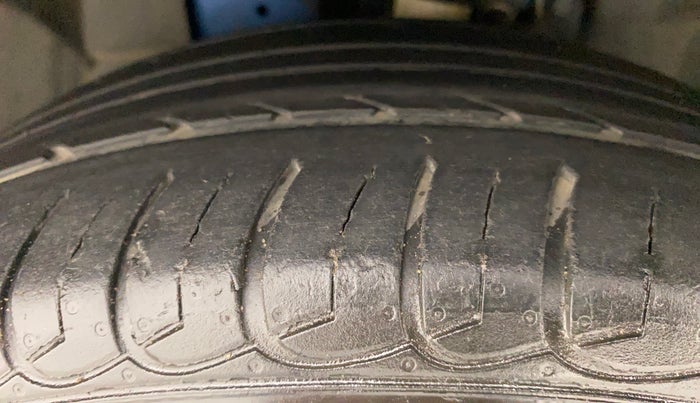 2018 Ford Ecosport TITANIUM 1.5L DIESEL, Diesel, Manual, 36,332 km, Left Front Tyre Tread