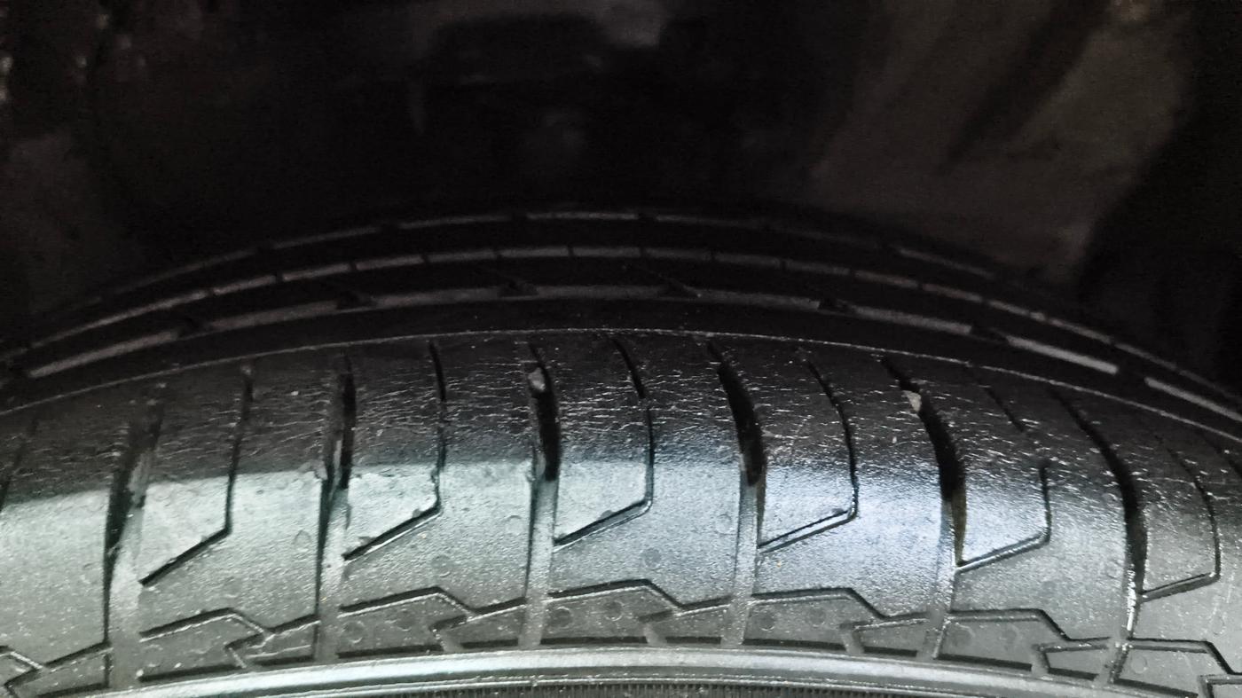 2022 Hyundai Creta SX 1.5 PETROL, Petrol, Manual, 11,918 km, Right Front Tyre Tread