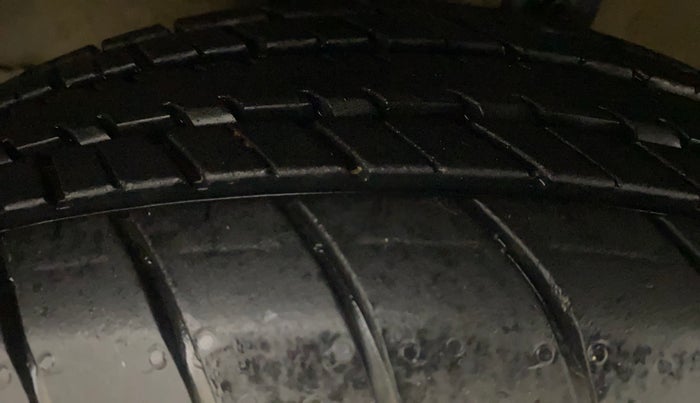 2015 Maruti Celerio ZXI, Petrol, Manual, 57,068 km, Left Front Tyre Tread