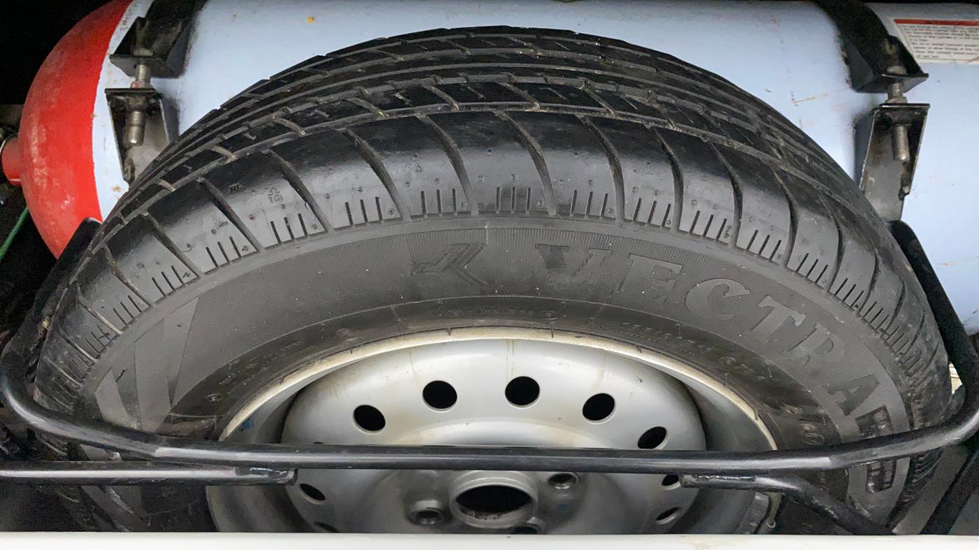 2019 Maruti New Wagon-R LXI CNG (O) 1.0, CNG, Manual, 84,385 km, Spare Tyre