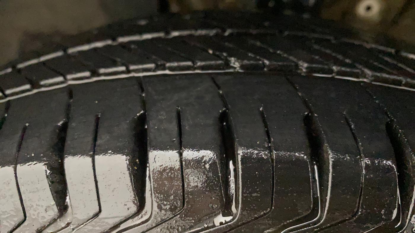 2019 Maruti New Wagon-R LXI CNG (O) 1.0, CNG, Manual, 84,385 km, Left Front Tyre Tread