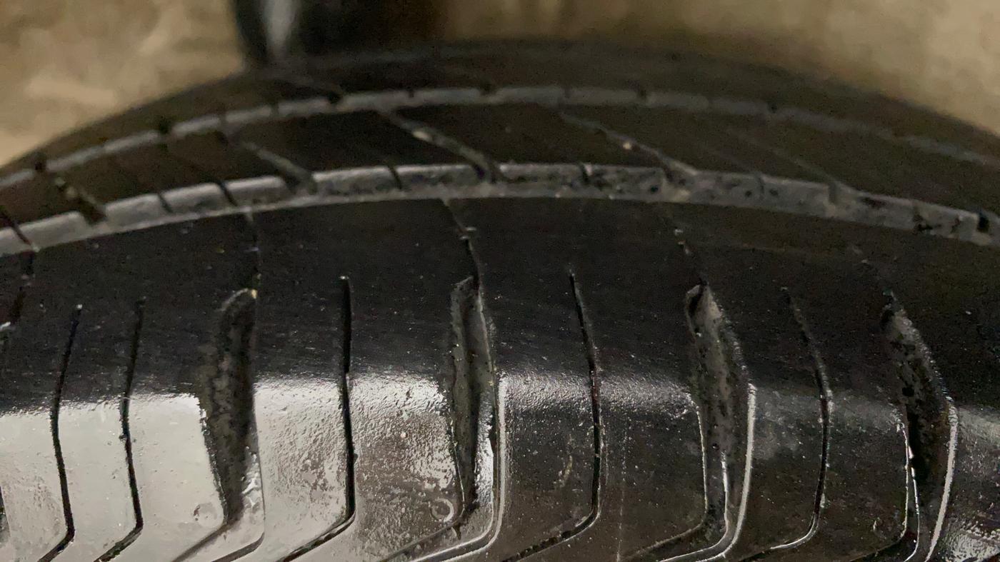 2019 Maruti New Wagon-R LXI CNG (O) 1.0, CNG, Manual, 84,385 km, Right Rear Tyre Tread