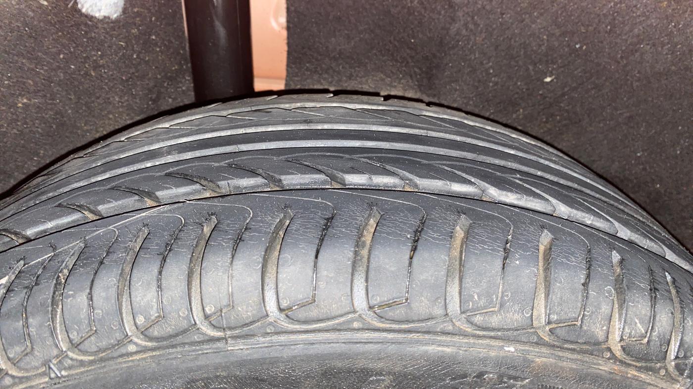 2015 Ford Ecosport TITANIUM 1.5L PETROL, Petrol, Manual, 97,489 km, Right Rear Tyre Tread