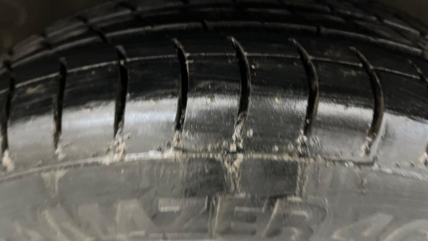 2018 Maruti Celerio VXI (O) CNG, CNG, Manual, 34,270 km, Right Front Tyre Tread