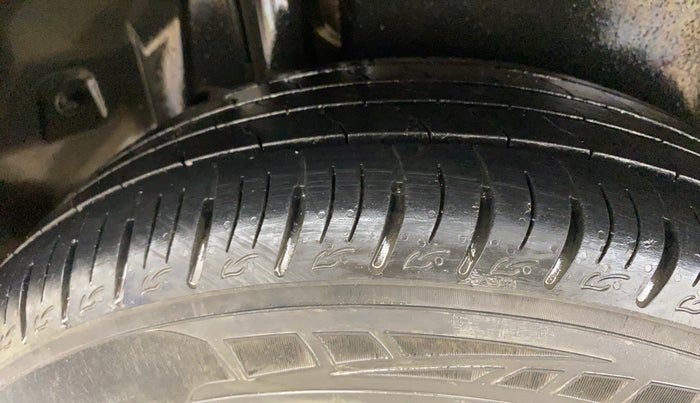 2021 Maruti Vitara Brezza VXI AT SHVS, Petrol, Automatic, 28,754 km, Right Rear Tyre Tread