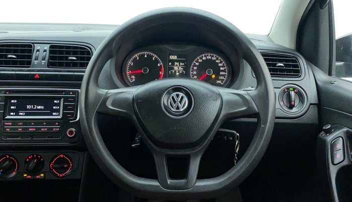 2018 Volkswagen Ameo COMFORTLINE 1.0, Petrol, Manual, 79,750 km, Steering Wheel Close Up