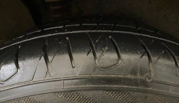 2023 Hyundai Creta S PLUS KNIGHT 1.5 PETROL, Petrol, Manual, 37,215 km, Right Rear Tyre Tread