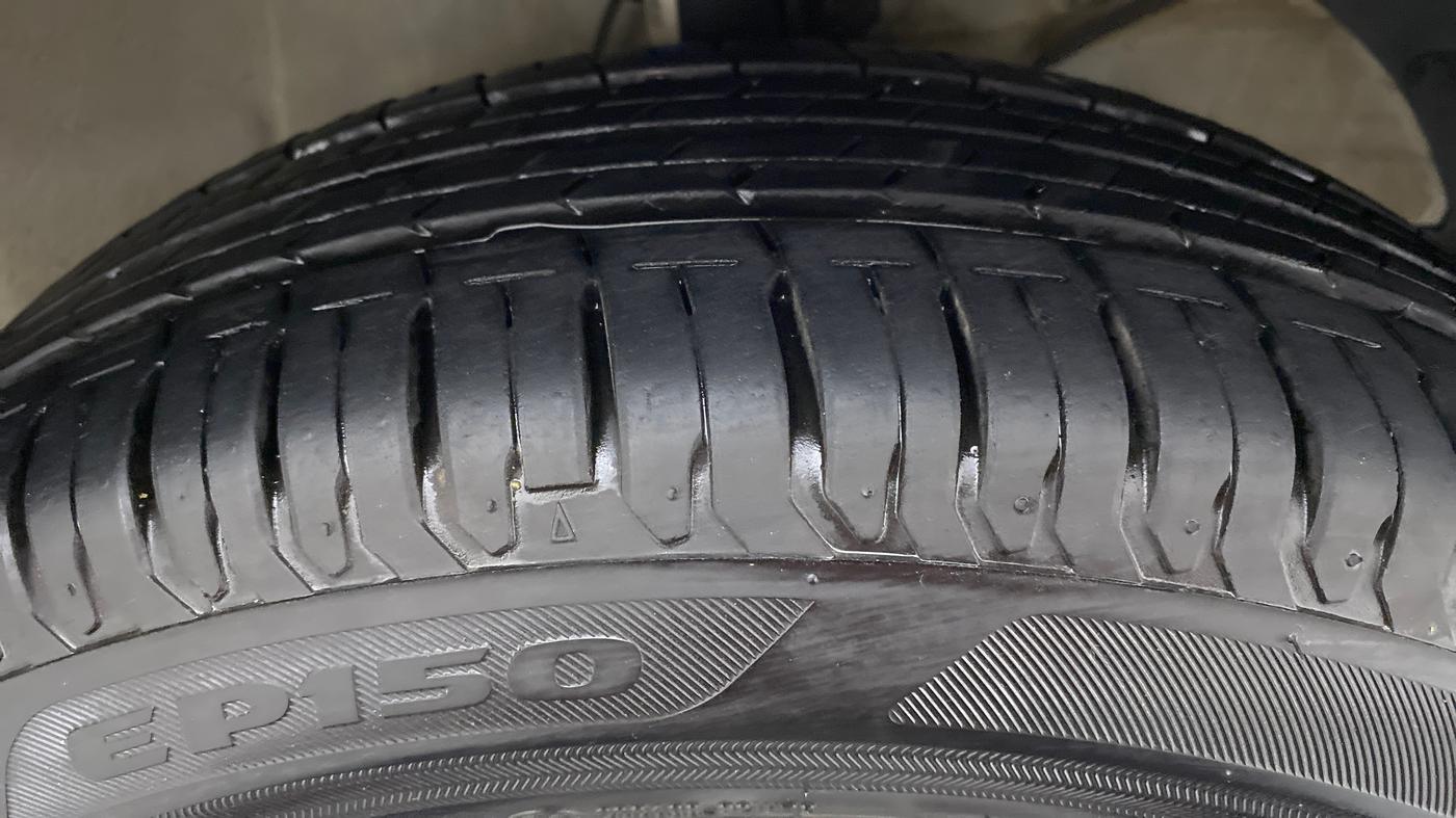 2020 Maruti Ertiga ZXI SHVS, Petrol, Manual, 10,249 km, Right Front Tyre Tread