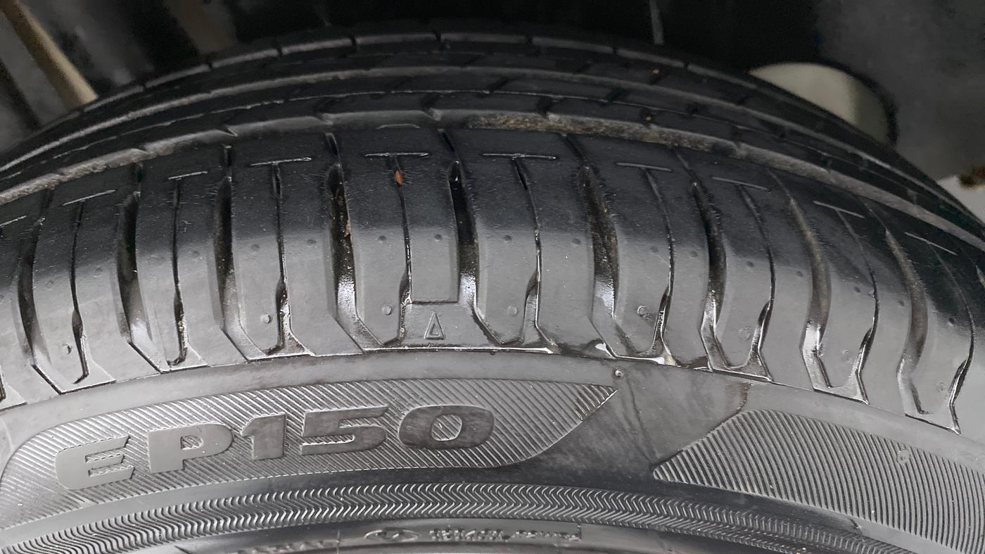 2020 Maruti Ertiga ZXI SHVS, Petrol, Manual, 10,249 km, Right Rear Tyre Tread