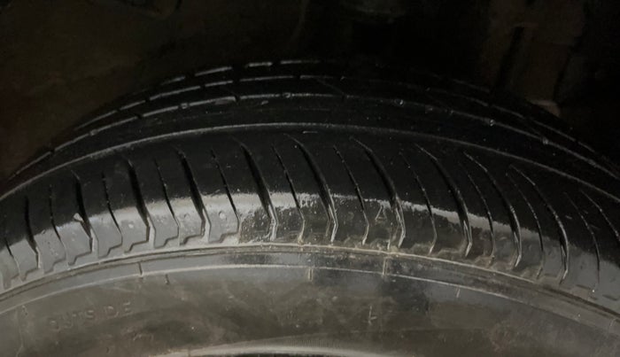 2018 Tata NEXON XM PETROL, Petrol, Manual, 70,106 km, Left Rear Tyre Tread