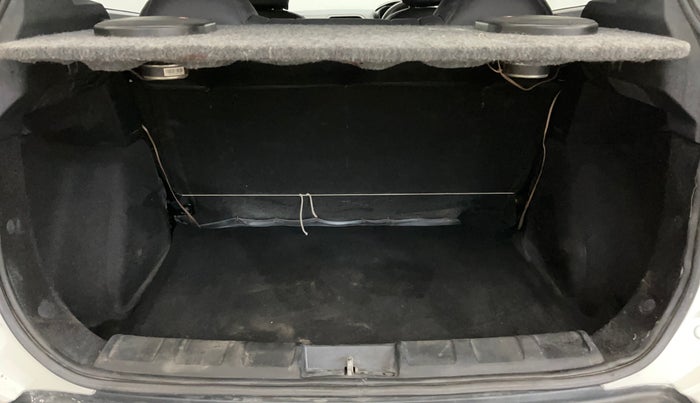 2018 Tata NEXON XM PETROL, Petrol, Manual, 70,106 km, Boot Inside