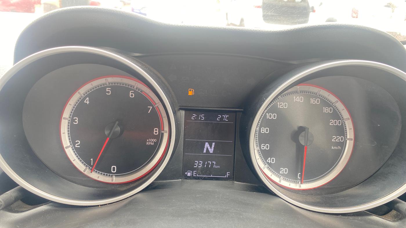 2018 Maruti Swift ZXI AMT, Petrol, Automatic, 33,176 km, Odometer Image