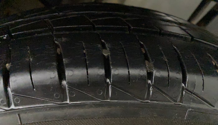 2019 Maruti Alto VXI, Petrol, Manual, 6,470 km, Left Rear Tyre Tread