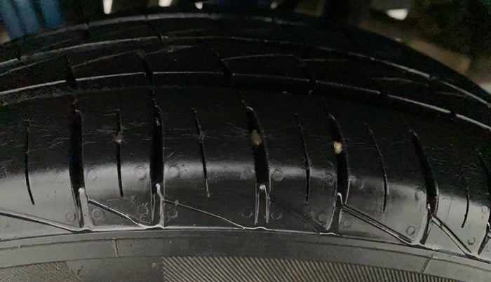 2019 Maruti Alto VXI, Petrol, Manual, 6,470 km, Right Front Tyre Tread