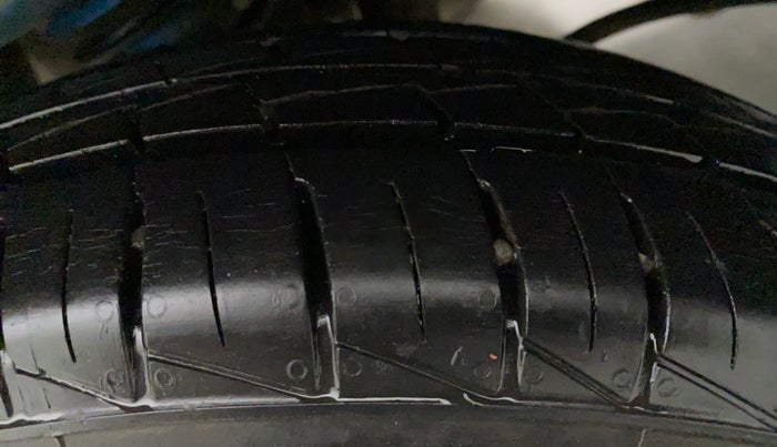 2019 Maruti Alto VXI, Petrol, Manual, 6,470 km, Left Front Tyre Tread