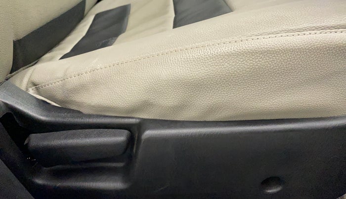 2019 Maruti Alto VXI, Petrol, Manual, 6,470 km, Driver Side Adjustment Panel