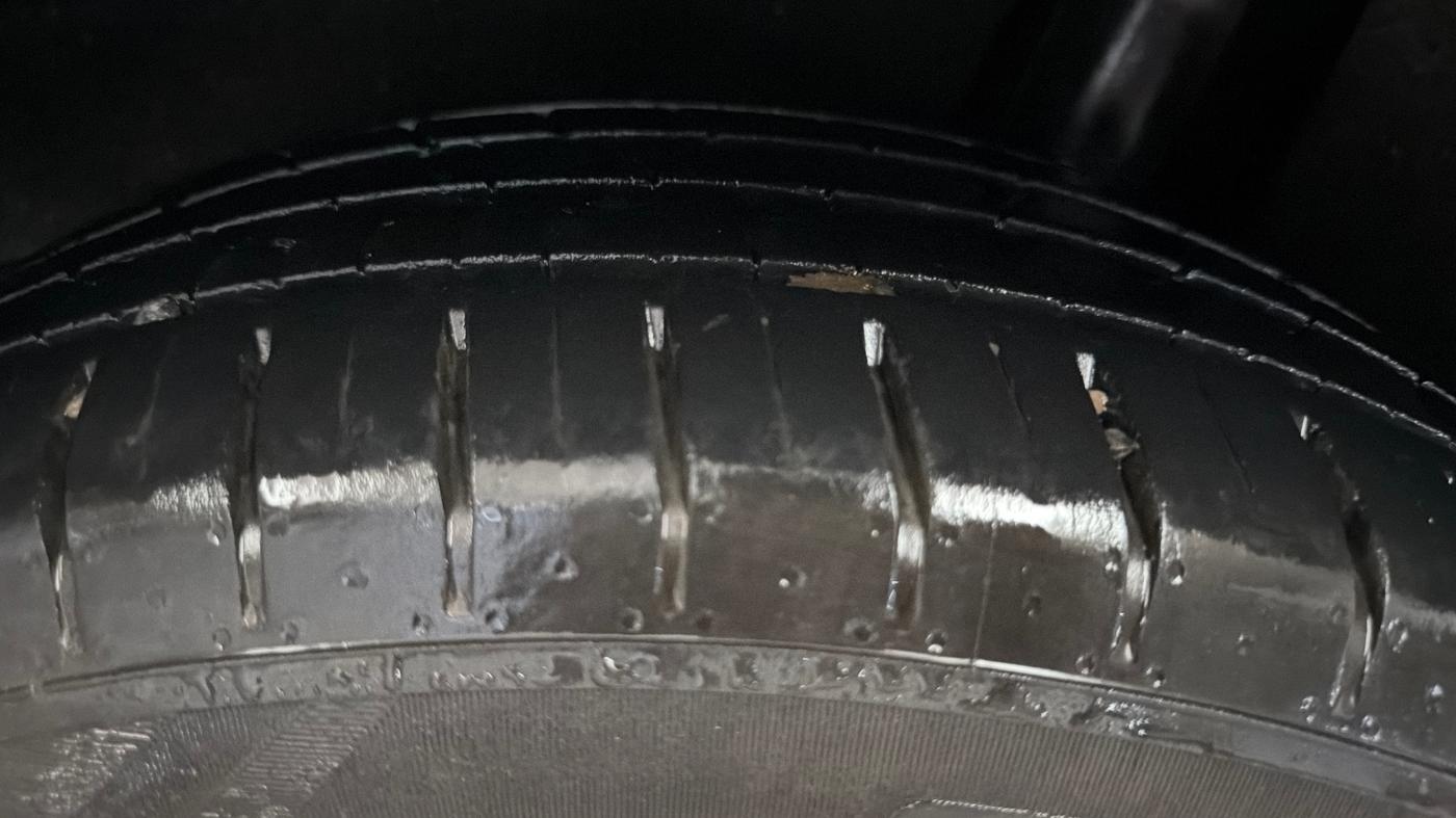 2020 Toyota Glanza G, Petrol, Manual, 71,713 km, Left Rear Tyre Tread