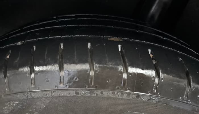 2020 Toyota Glanza G, Petrol, Manual, 71,713 km, Left Rear Tyre Tread