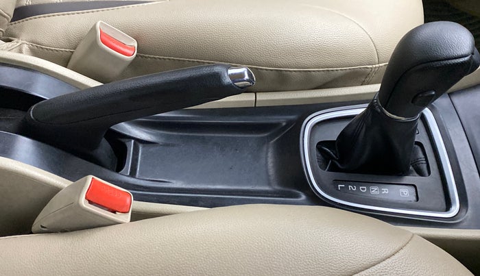2014 Maruti Ciaz ZXI AMT, Petrol, Automatic, 44,997 km, Gear Lever