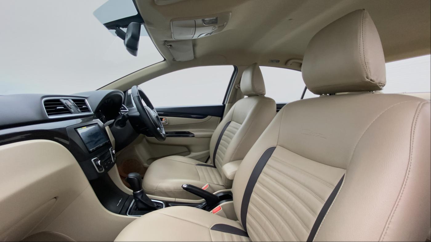 2014 Maruti Ciaz ZXI AMT, Petrol, Automatic, 44,997 km, Right Side Front Door Cabin