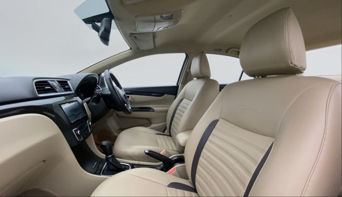 2014 Maruti Ciaz ZXI AMT, Petrol, Automatic, 44,997 km, Right Side Front Door Cabin