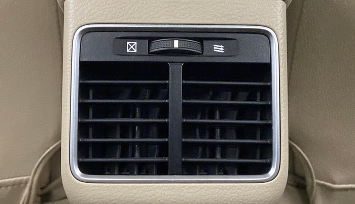 2014 Maruti Ciaz ZXI AMT, Petrol, Automatic, 44,997 km, Rear AC Vents
