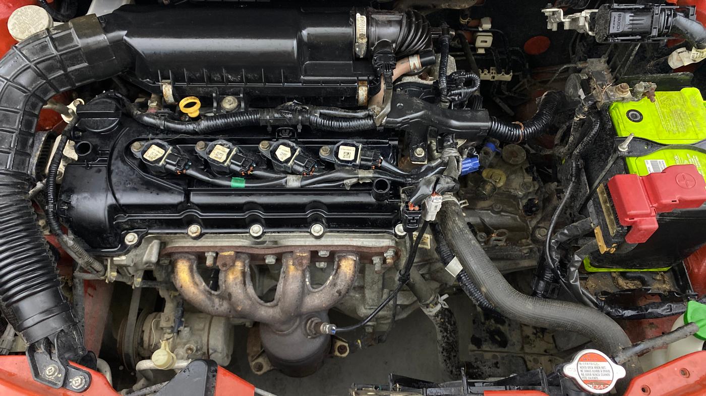 2019 Maruti Swift VXI, Petrol, Manual, 46,995 km, Engine View
