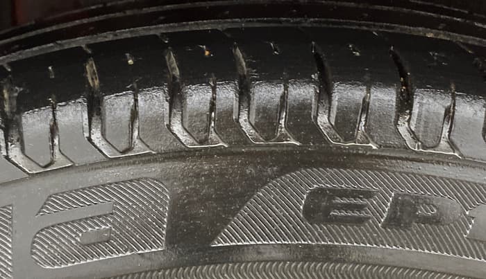 2019 Maruti Swift VXI, Petrol, Manual, 46,995 km, Right Rear Tyre Tread