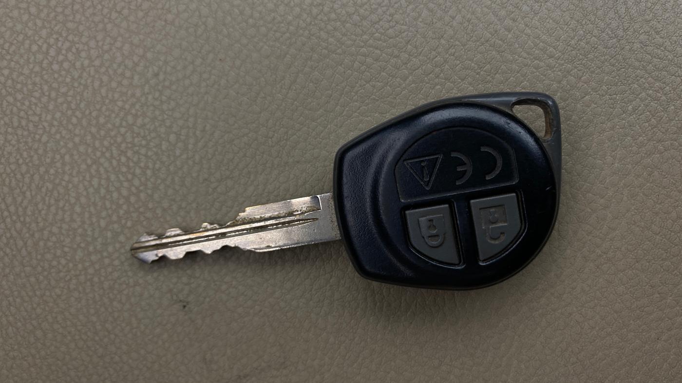 2019 Maruti Swift VXI, Petrol, Manual, 46,995 km, Key Close Up