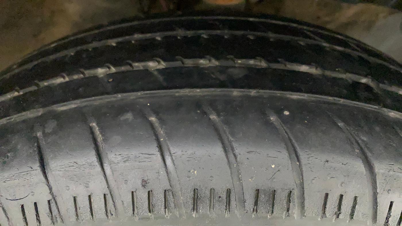 2019 Honda Amaze 1.2L I-VTEC S, Petrol, Manual, 38,689 km, Right Front Tyre Tread