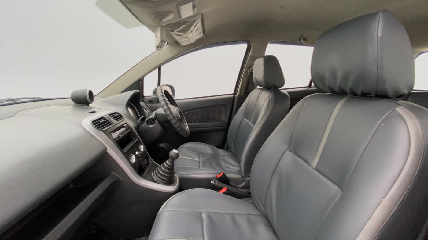 2013 Maruti Ritz VXI, Petrol, Manual, 75,514 km, Right Side Front Door Cabin